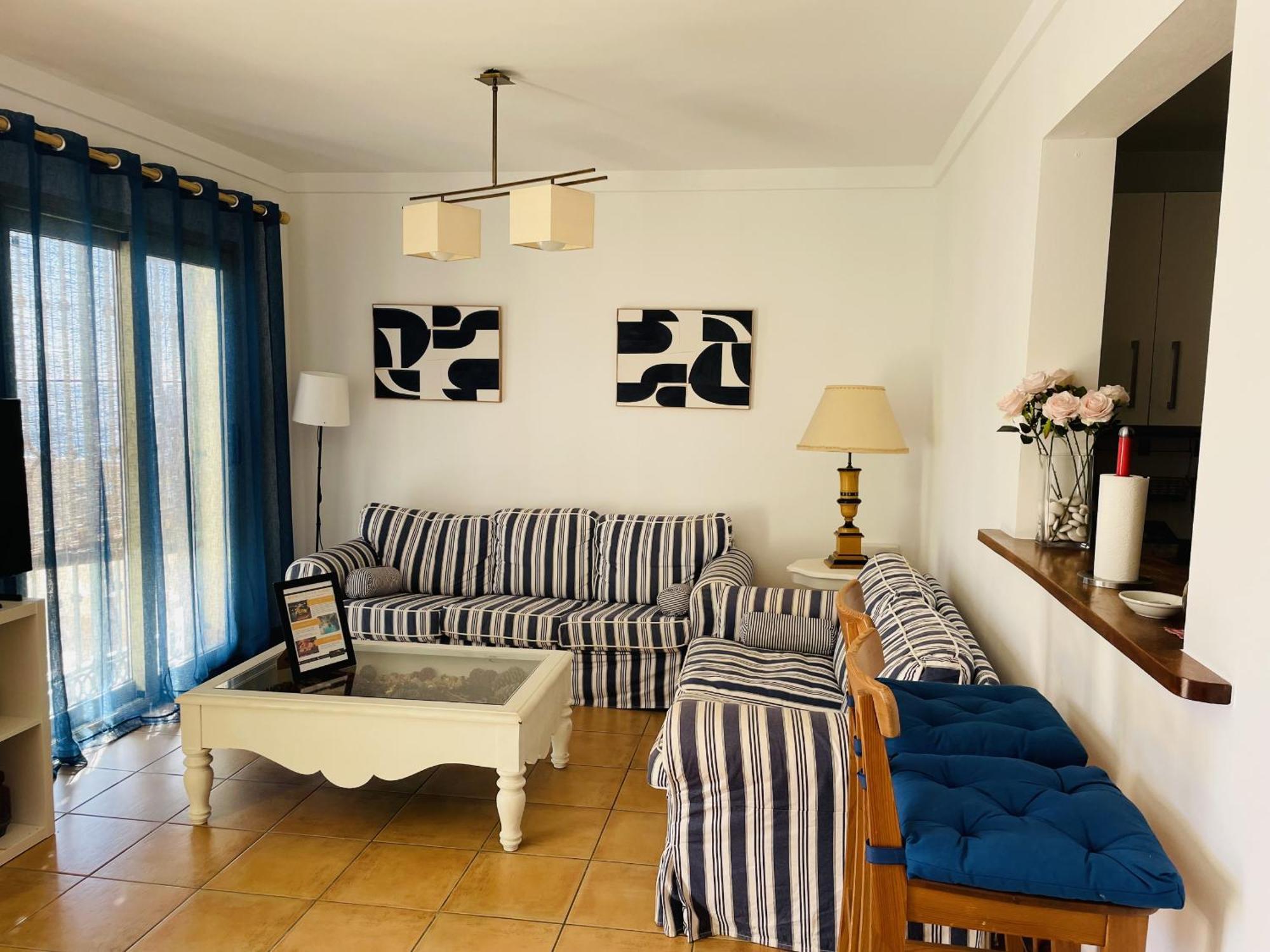 Tamango Hill Apartment *
